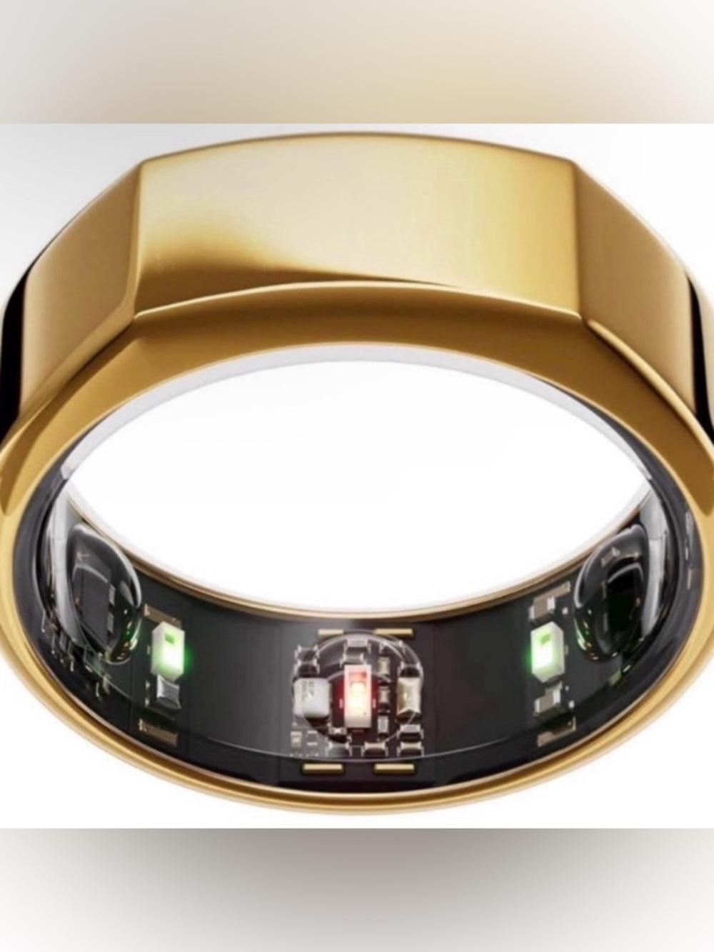 Oura Ring Gen 3 size 9 in Gold with charger